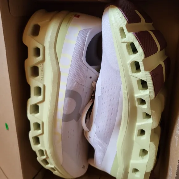 Cloudmonster Running Shoes in White and Green