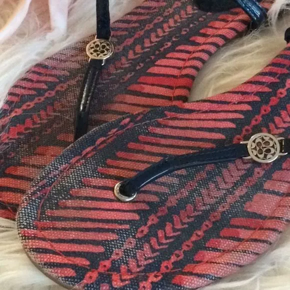 💞COACH 💞 flats sandals