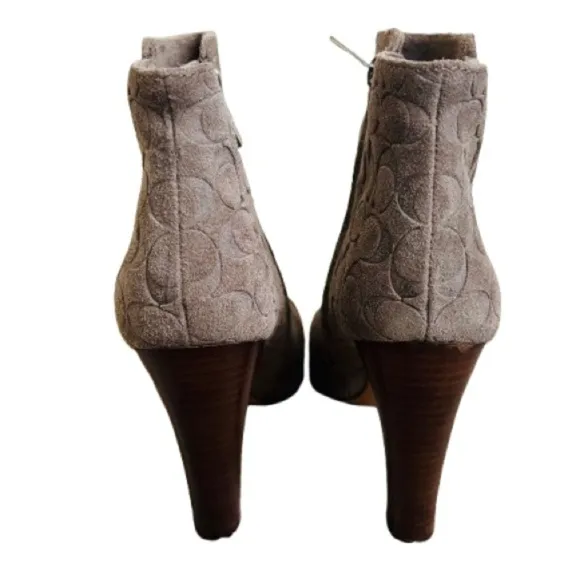 Coach HANNI Gray Signature Embossed Suede Ankle Boot. Size 8