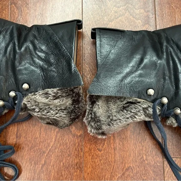 Coclico Mack Black Leather Boots, Faux Fur Tongue, Hook &amp; Eye Closure, Size 6.5