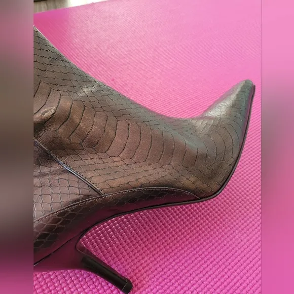 Cole Haan Brown Boots. Made in Italy