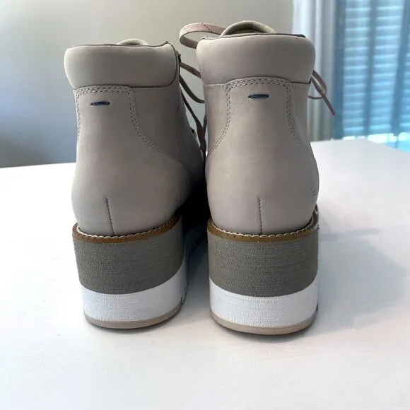 Cole Haan‎ Women's GrandexplØre Waterproof Wedge Hiker Boots Size 8 B