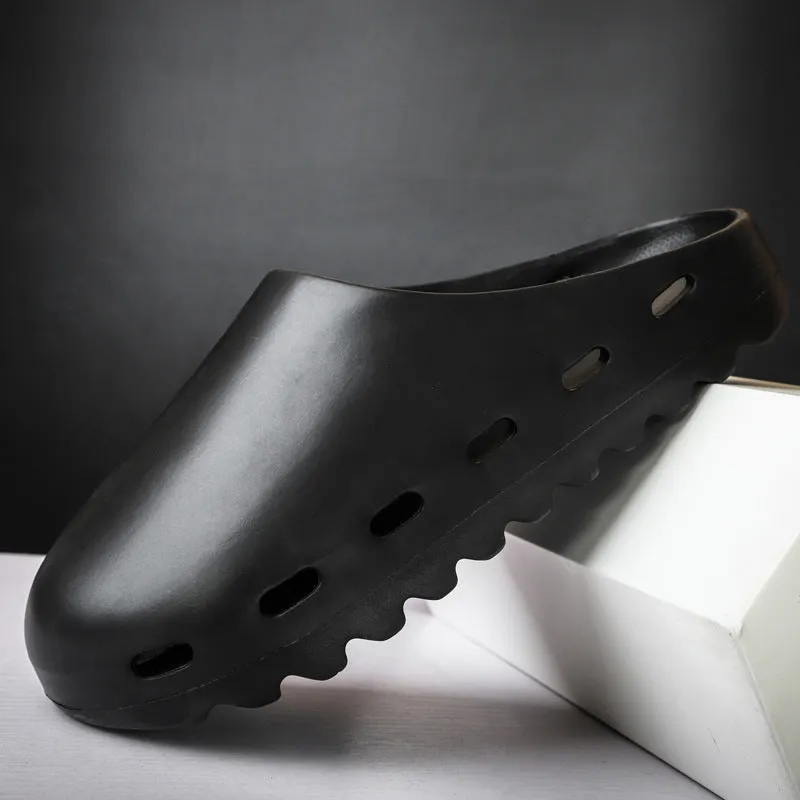 Couple Shoes New Men's Solid Color Baotou Slippers One-Piece Beach Sandals Indoor Trendy Men's Shoes