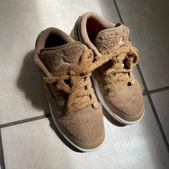 Cozy Brown Kids Shoes