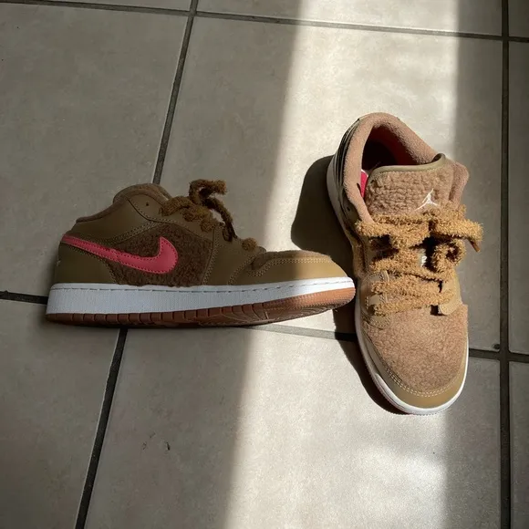 Cozy Brown Kids Shoes