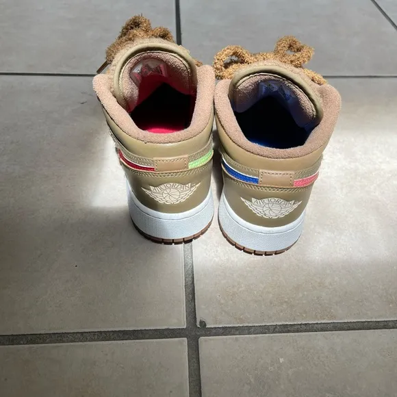 Cozy Brown Kids Shoes