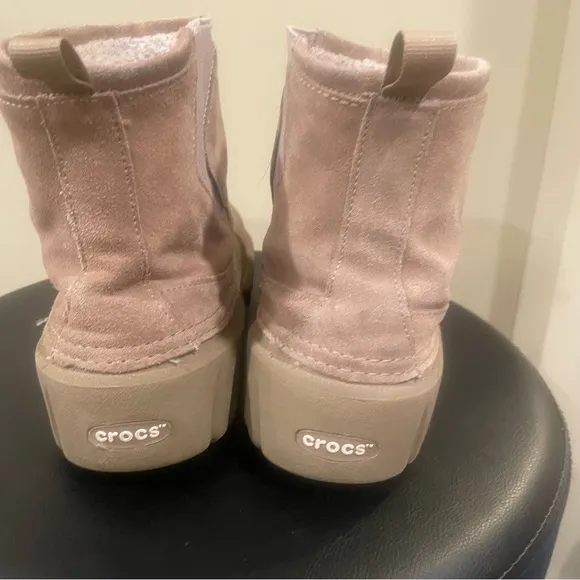 Crocs Ambler Outdoor Suede Rubber Boots - Men's Size 8 - Khaki, Faux Fur Lining