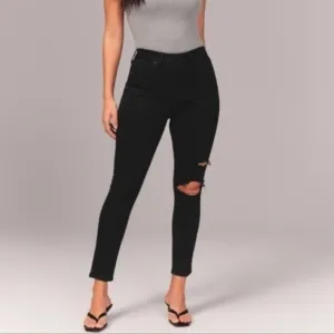 Curve Love High Rise Super Skinny Ankle Jeans “24 Regular”​