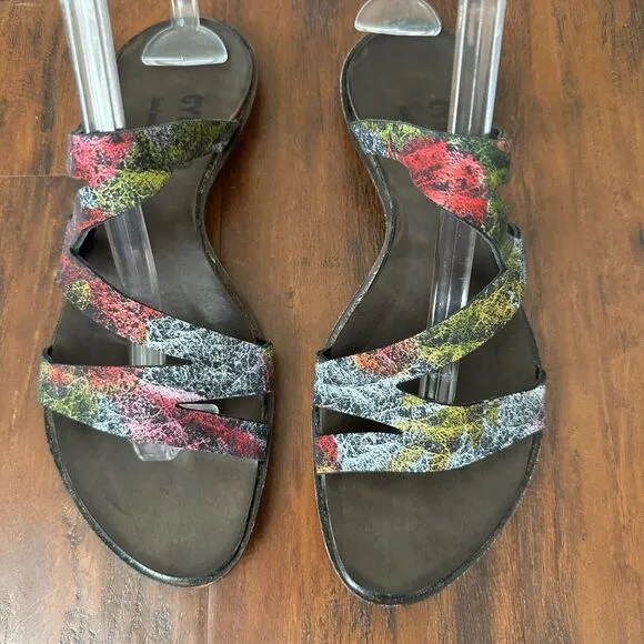 CYDWOQ Vintage Strappy Open-Toe Sandals Artsy Multi Leather USA MADE