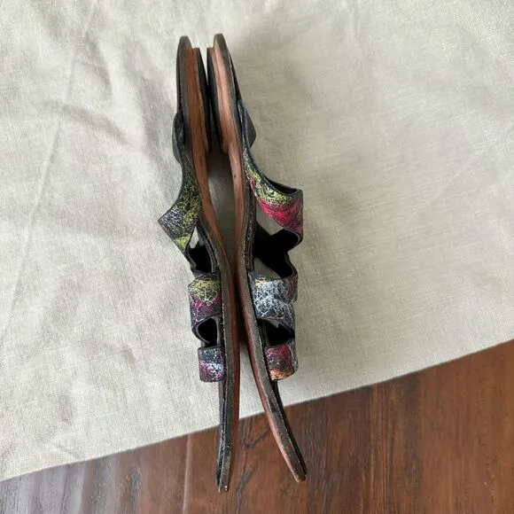 CYDWOQ Vintage Strappy Open-Toe Sandals Artsy Multi Leather USA MADE