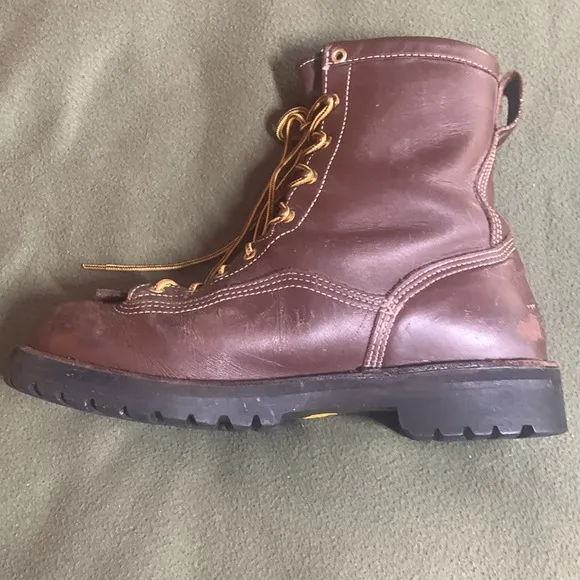 Danner Gor-Tex brown, lace - up work boots. Style 11560. Size 11 D.