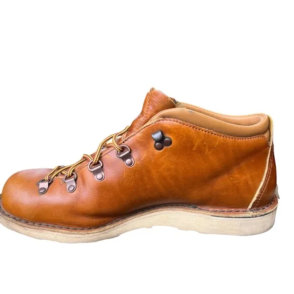 DANNER Tramline Boots Men’s 11.5 EE Tan Leather Vibram Sole Lace Up Work Chukka