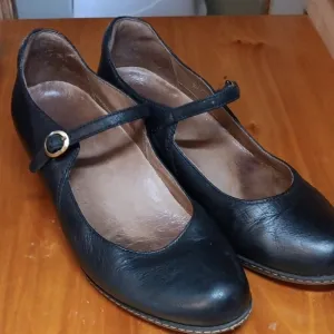 Dansko Black Mary Jane Shoes size 39