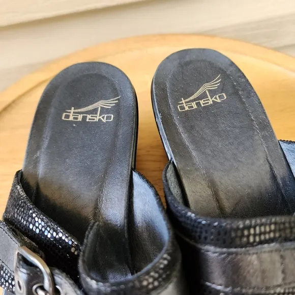 Dansko Jessie black lizard sandals