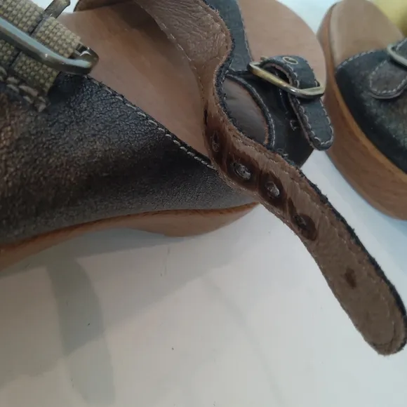 Dansko Joanie leather clogs bronze brown metallic color sandals