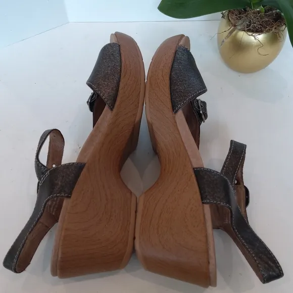 Dansko Joanie leather clogs bronze brown metallic color sandals
