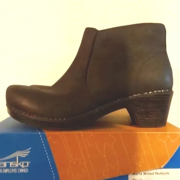 Dansko Maria Milled Nubuck ALL Black Leather Comfort Ankle Boots Neutral Sz.37
