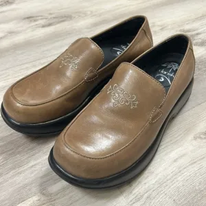 Dansko Royal Romance Tan Leather Embroidered Platform Clog Loafer Comfort Shoes