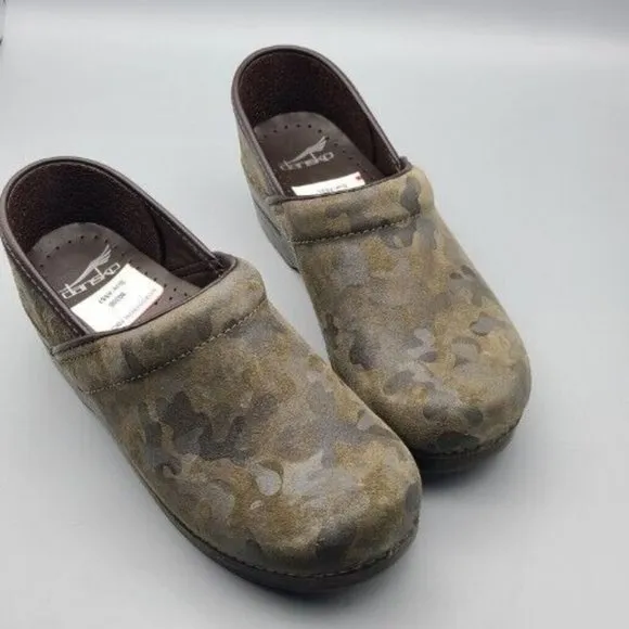 Dansko Women Professional Clog Camo Suede Stapled Comfort EU 38 US 7.5-8 New