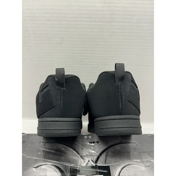 DC Court Graffik Skate Shoes Black on Black Mens 9.5 New in Box Padded Tongue