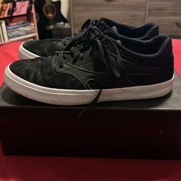 DC Kalis Vulc skate shoes
