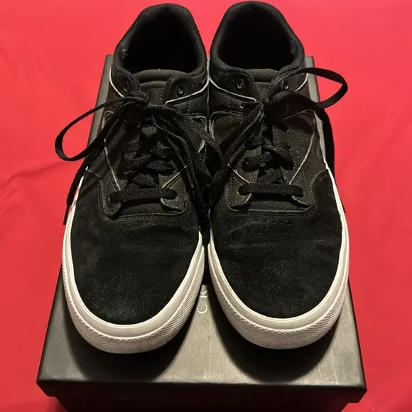 DC Kalis Vulc skate shoes