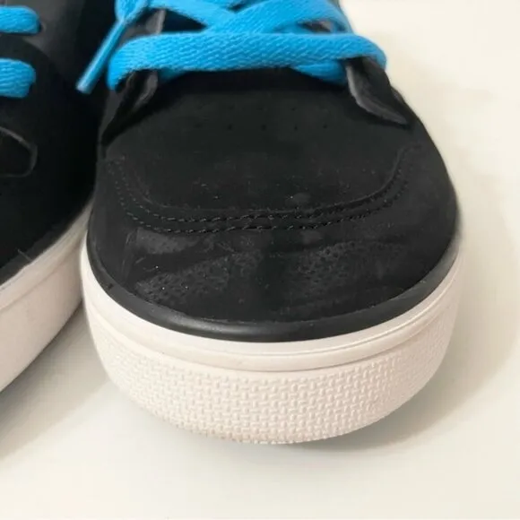 DC Pure Skate Shoes Youth Boys Size 7