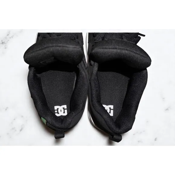 DC Shoes Youth Court Graffik Sneakers – Black Camo Logo Skate Shoes, Size 4.5Y /