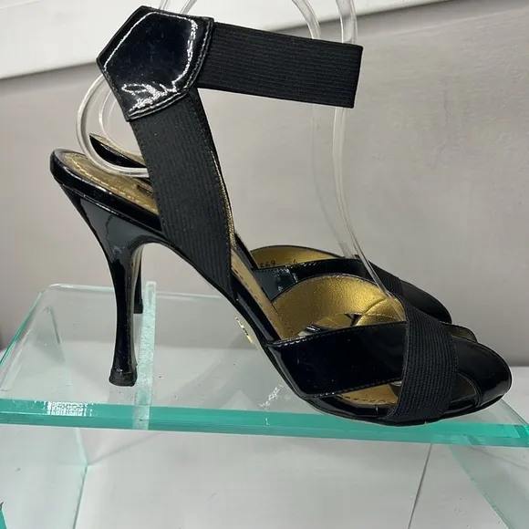 Dolce &amp; Gabbana Sz 36 Patent Leather Elastic Peep Toe Heels Sandals