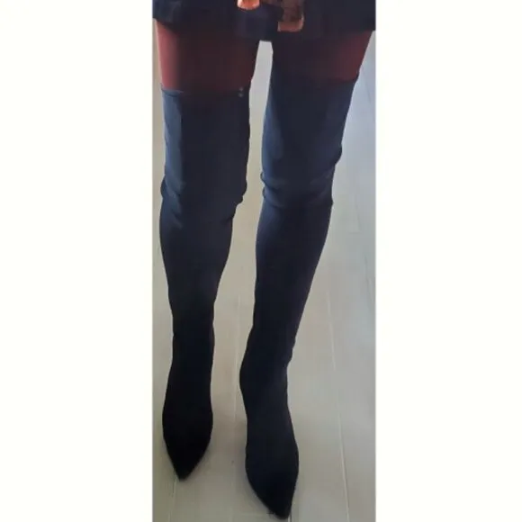 Donald J. Pliner OVER THE KNEE  boots