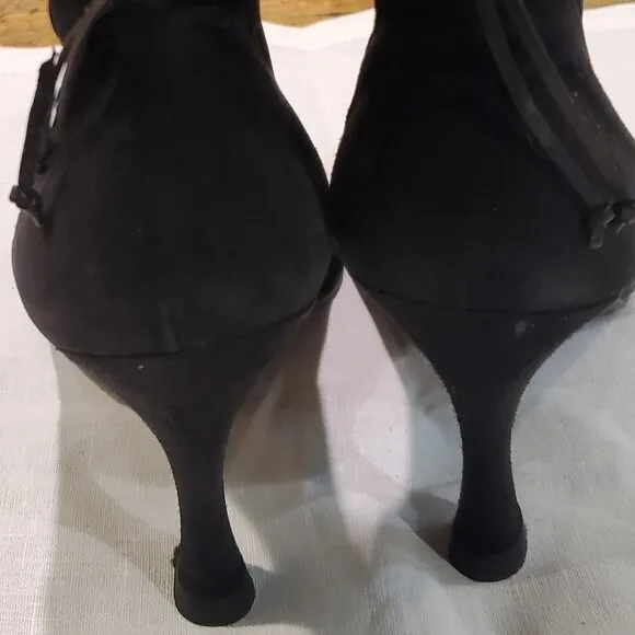 Donald J. Pliner OVER THE KNEE  boots
