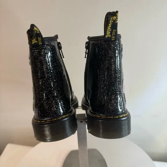 Dr. Marten’s 1460 Girl’s Boots New size 3