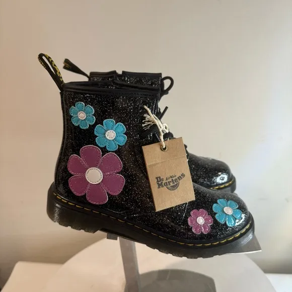 Dr. Marten’s 1460 Girl’s Boots New size 3