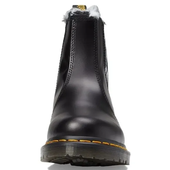 Dr Martens 2976 Leonore Chelsea Boots Womens Size 6 Black Smooth Leather Zebra