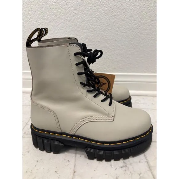 Dr. Martens Audrick Womens Size 9 Cobblestone 8 Eye Platform Boots