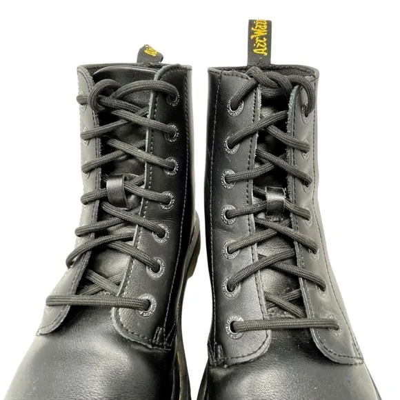 DR MARTENS Black Leather Luana Combat Boots Sz 9 Doc Air Wair Lace Up 90s Y2k