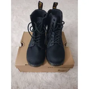 Dr. Martens Boots Size 4m Doc Martens