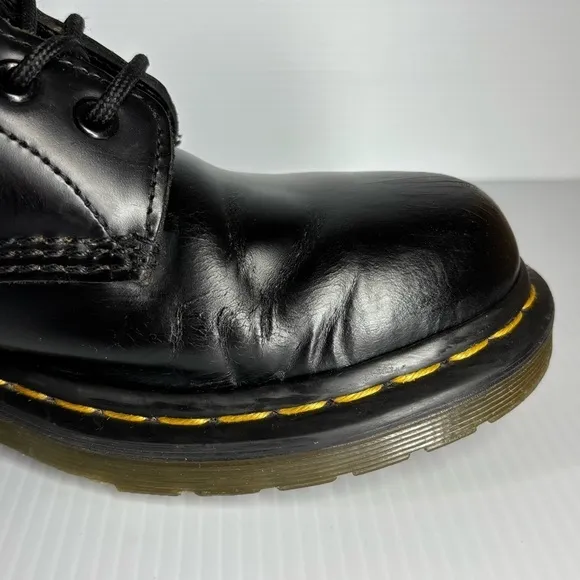 Dr. Martens Boots Womens 8 1460 Smooth Leather Lace Up Work Grunge Streetwear
