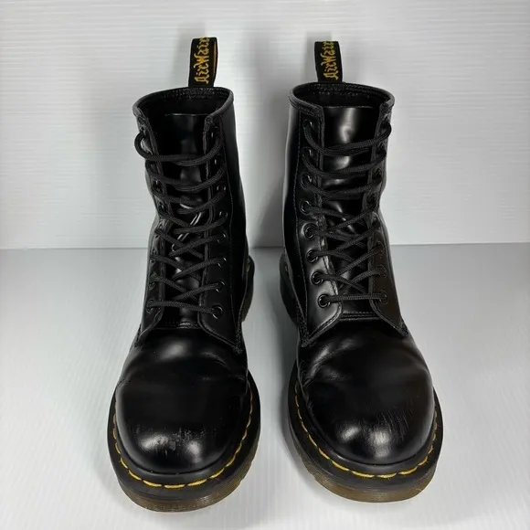 Dr. Martens Boots Womens 8 1460 Smooth Leather Lace Up Work Grunge Streetwear