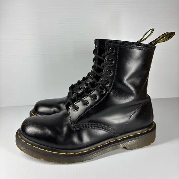 Dr. Martens Boots Womens 8 1460 Smooth Leather Lace Up Work Grunge Streetwear