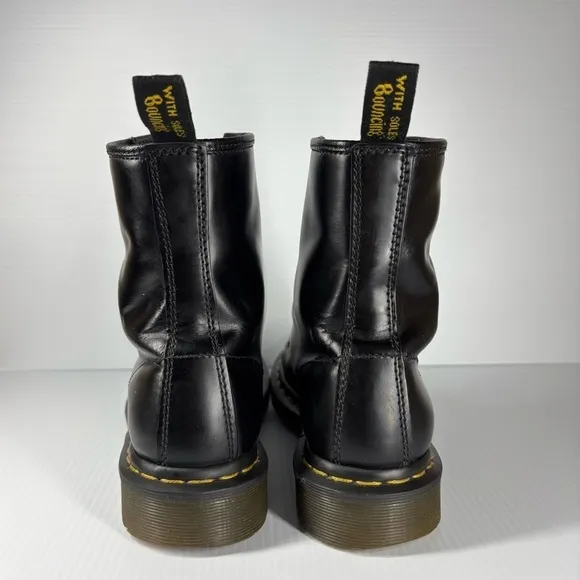 Dr. Martens Boots Womens 8 1460 Smooth Leather Lace Up Work Grunge Streetwear