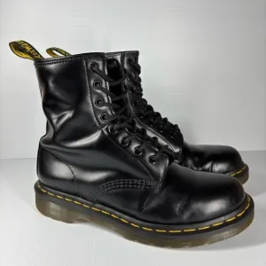 Dr. Martens Boots Womens 8 1460 Smooth Leather Lace Up Work Grunge Streetwear