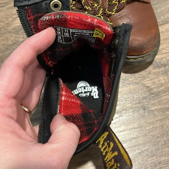 Dr Martens Brown Boots W Red Flannel Lining Kids Size 11