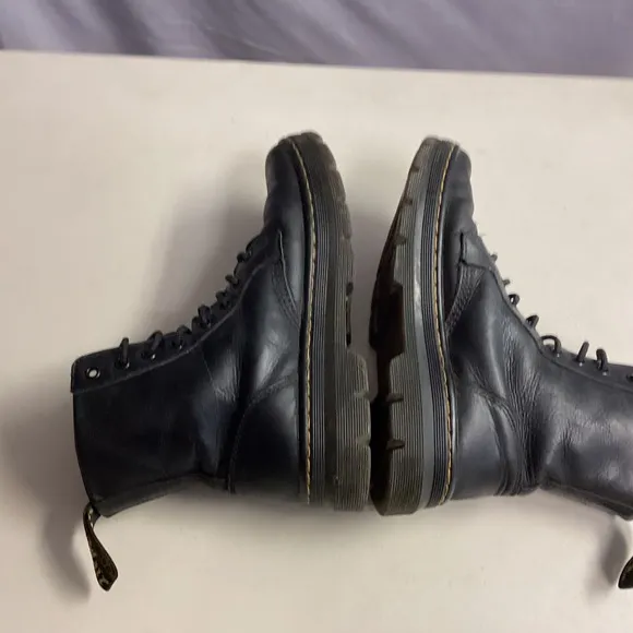 Dr. Martens Combs Leather Ankle Boots Black Lace Up Women's US 8 EU 39