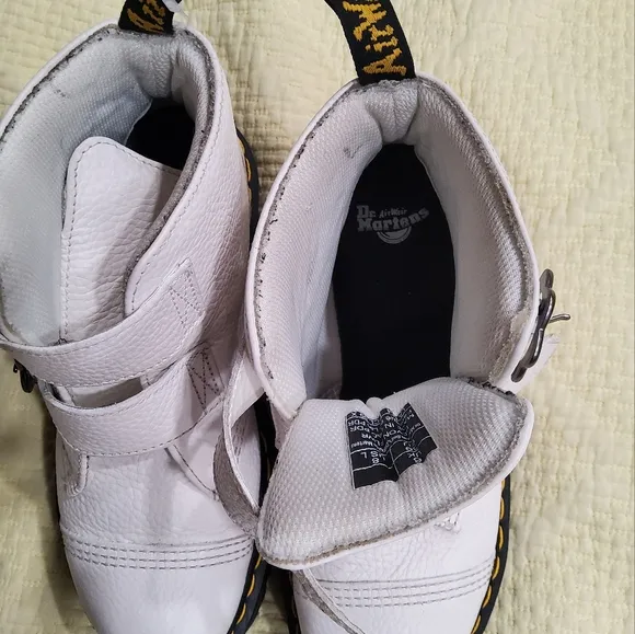 Dr Martens Devon Floral Buckle Platform Boots L 8