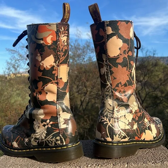 Dr. Martens Fall Floral Tall 14 Eye Pointed Toe Cery Lace Up &amp; Zippered Boots