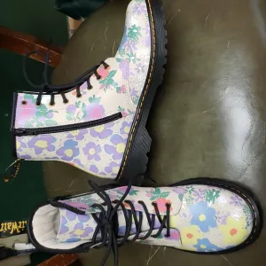 Dr Martens, floral 1460 boots Y6 W7