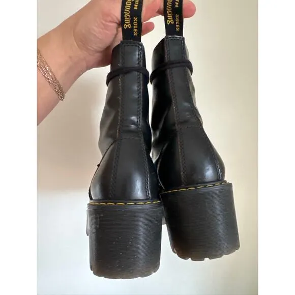 Dr. Martens Leona Boot in Vintage Smooth  Black - US Size 7