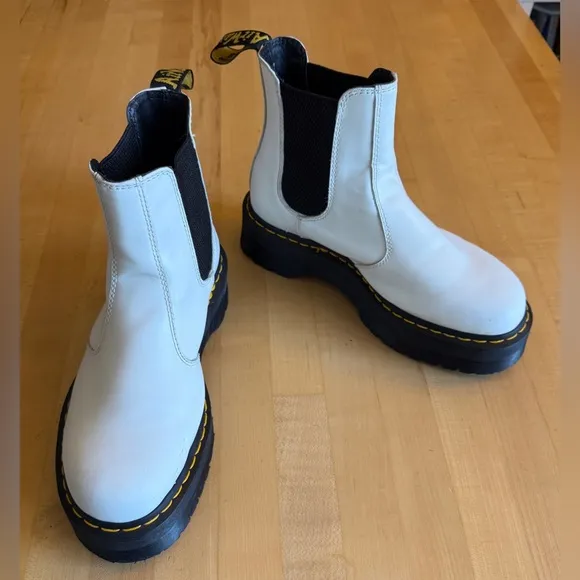 Dr. Martens MAX 2976 Quad White Leather Platform Chelsea Boots Size 41 M8 W9.5