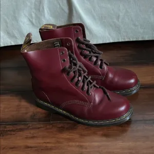 Dr. Martens Men's Burgundy Boots